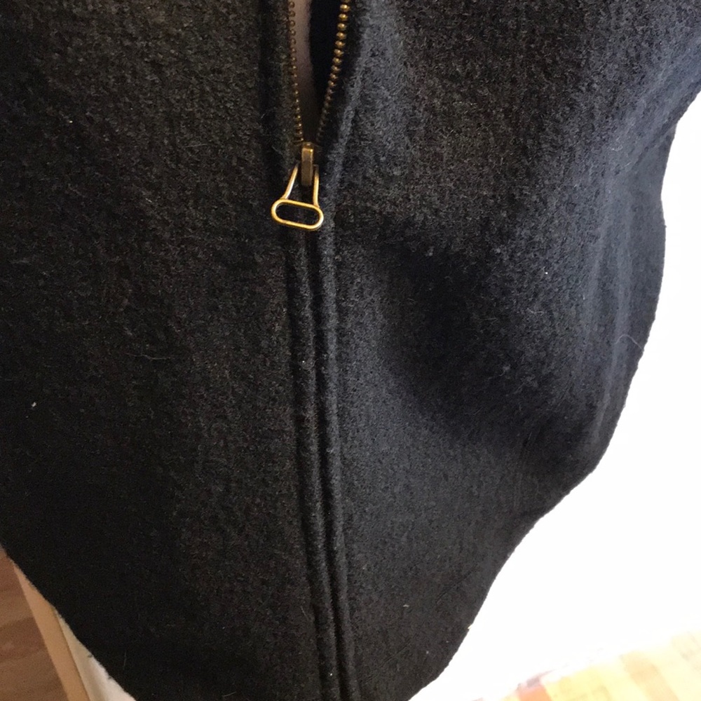 100% Wool Splendor Vest - Picture 3 of 9